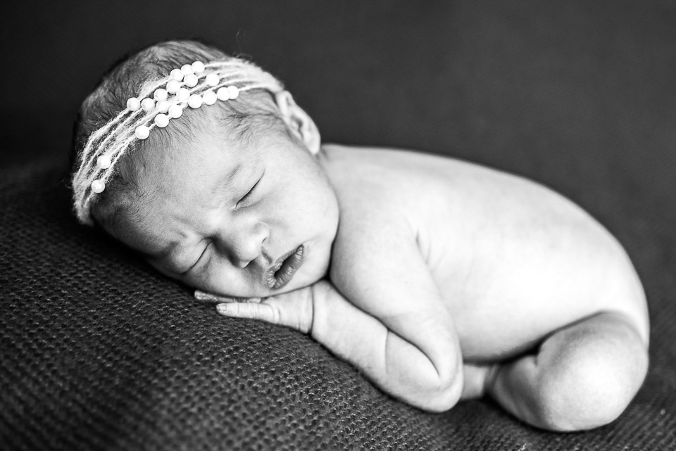 photographe-newborn-posing-belfort